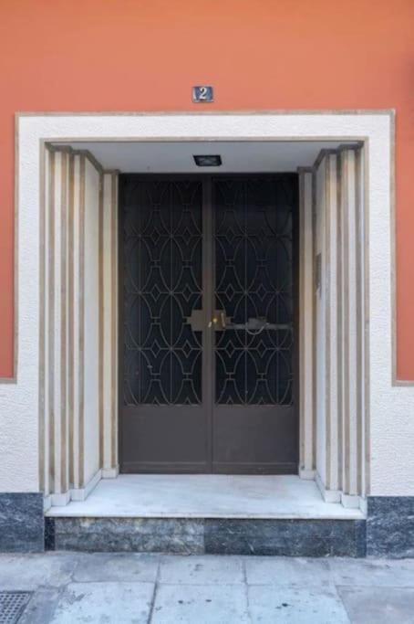 Daisy Apartment 15 Min To Acropolis Athen Exterior foto