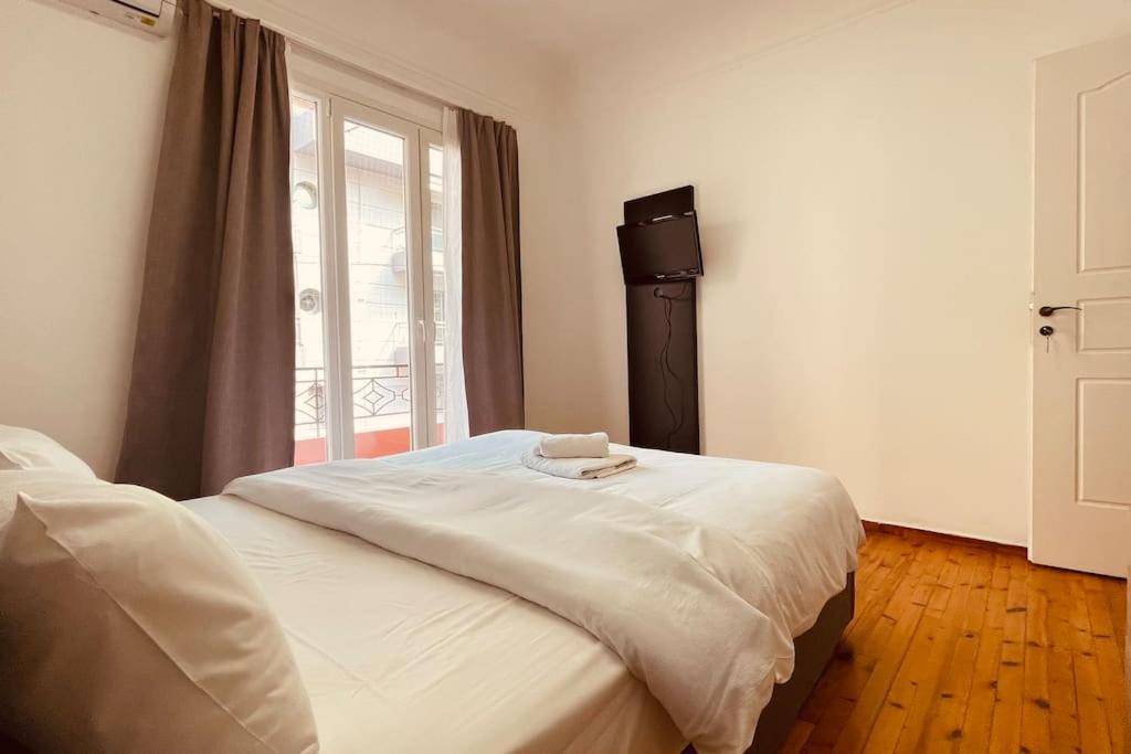 Daisy Apartment 15 Min To Acropolis Athen Exterior foto