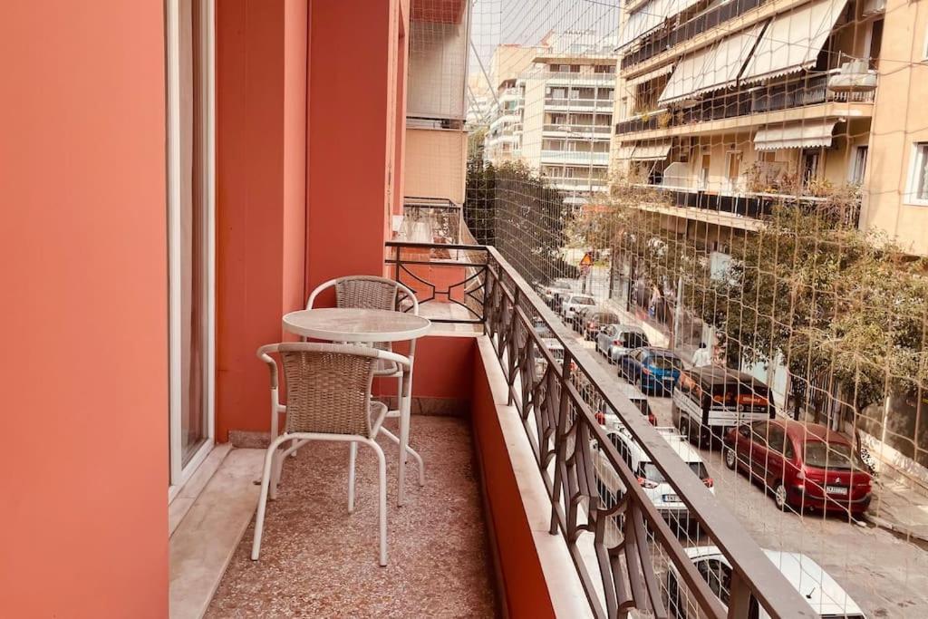 Daisy Apartment 15 Min To Acropolis Athen Exterior foto