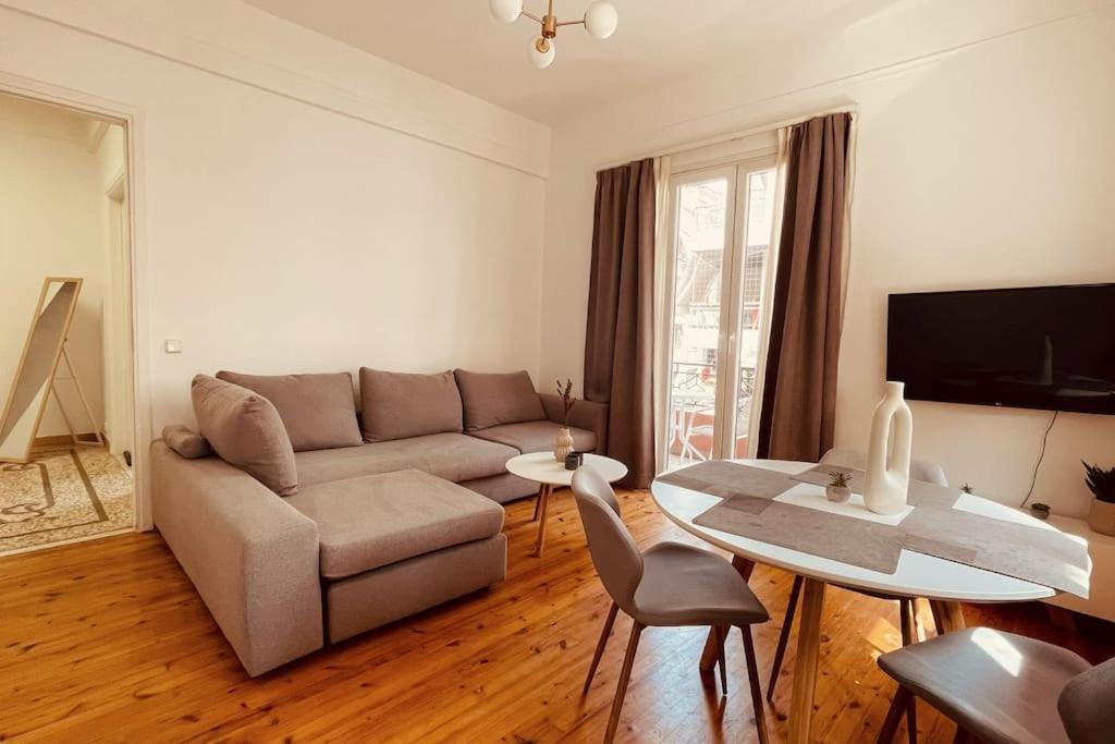 Daisy Apartment 15 Min To Acropolis Athen Exterior foto