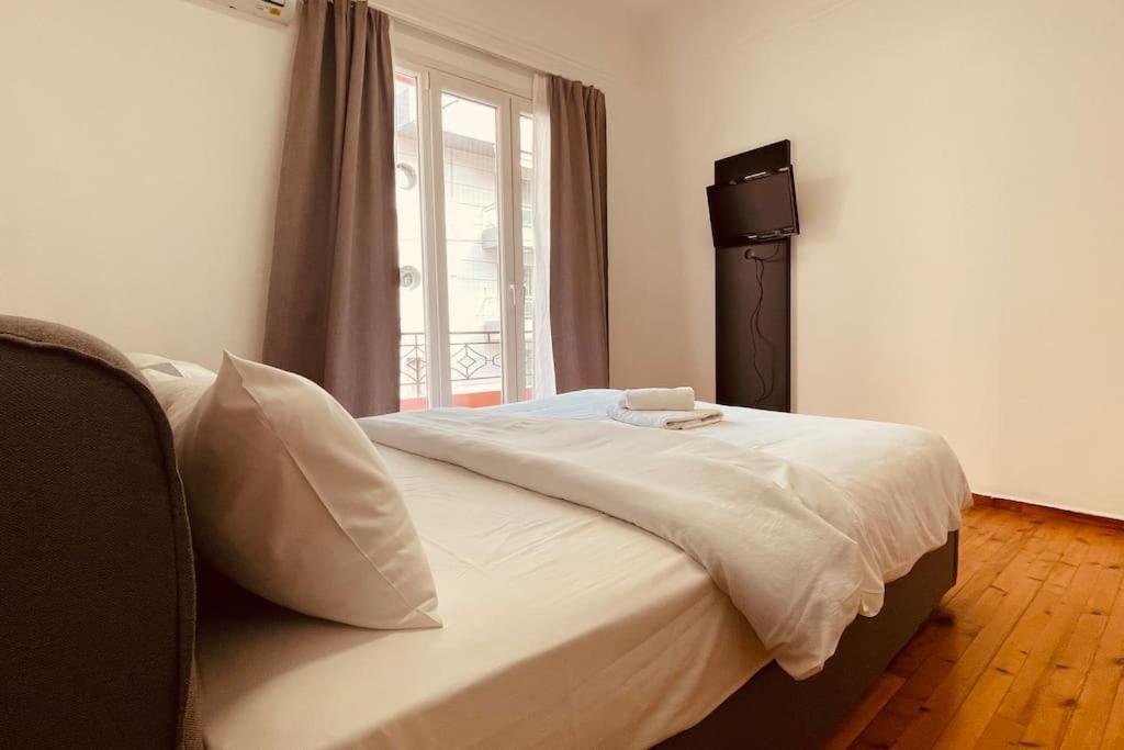 Daisy Apartment 15 Min To Acropolis Athen Exterior foto
