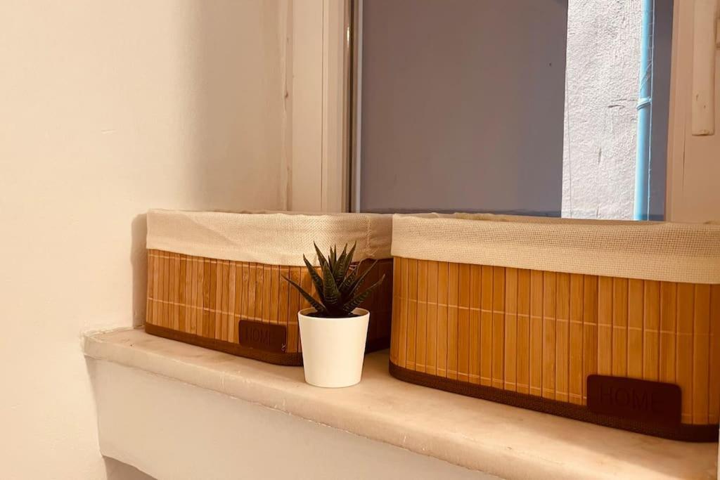 Daisy Apartment 15 Min To Acropolis Athen Exterior foto